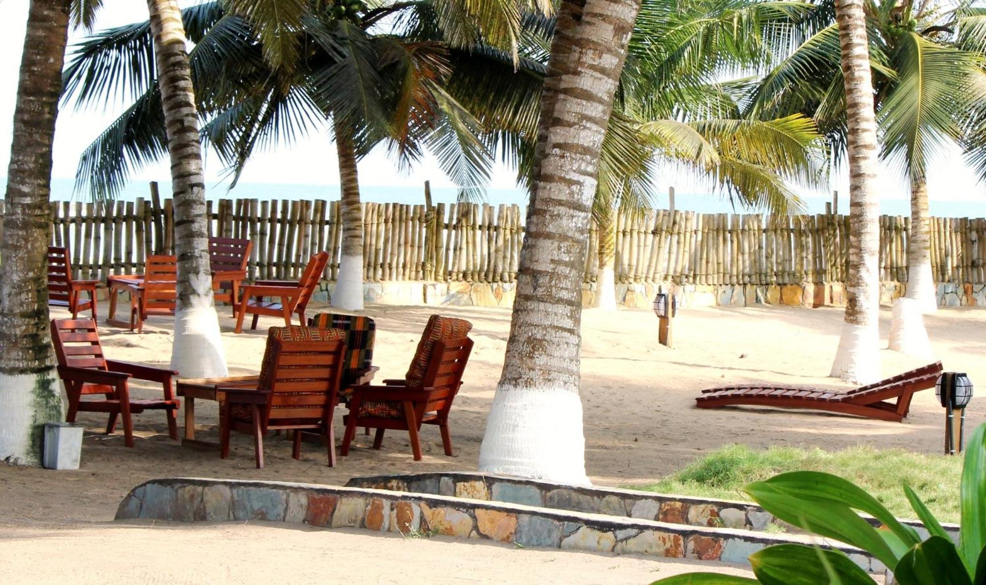 Rent Your Own Private Beach Bungalow Ampeni Exterior photo
